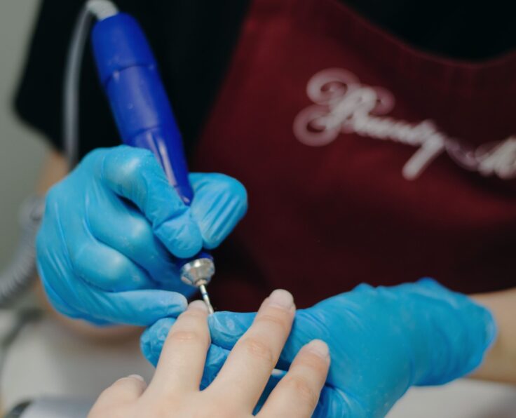 nail-salon-nail-artist-2025-01-08-02-35-25-utc (2)